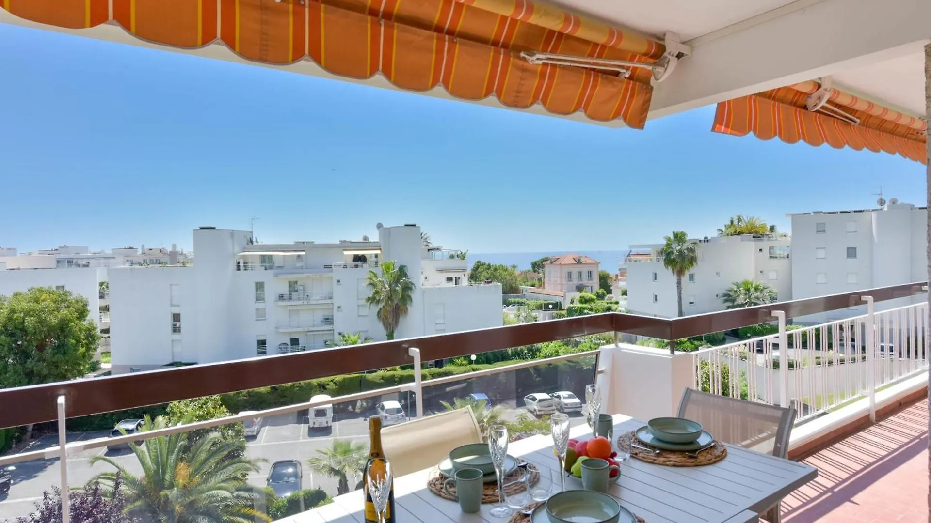 Luxury 1-Br Apartment Sea View Parking Vallauris