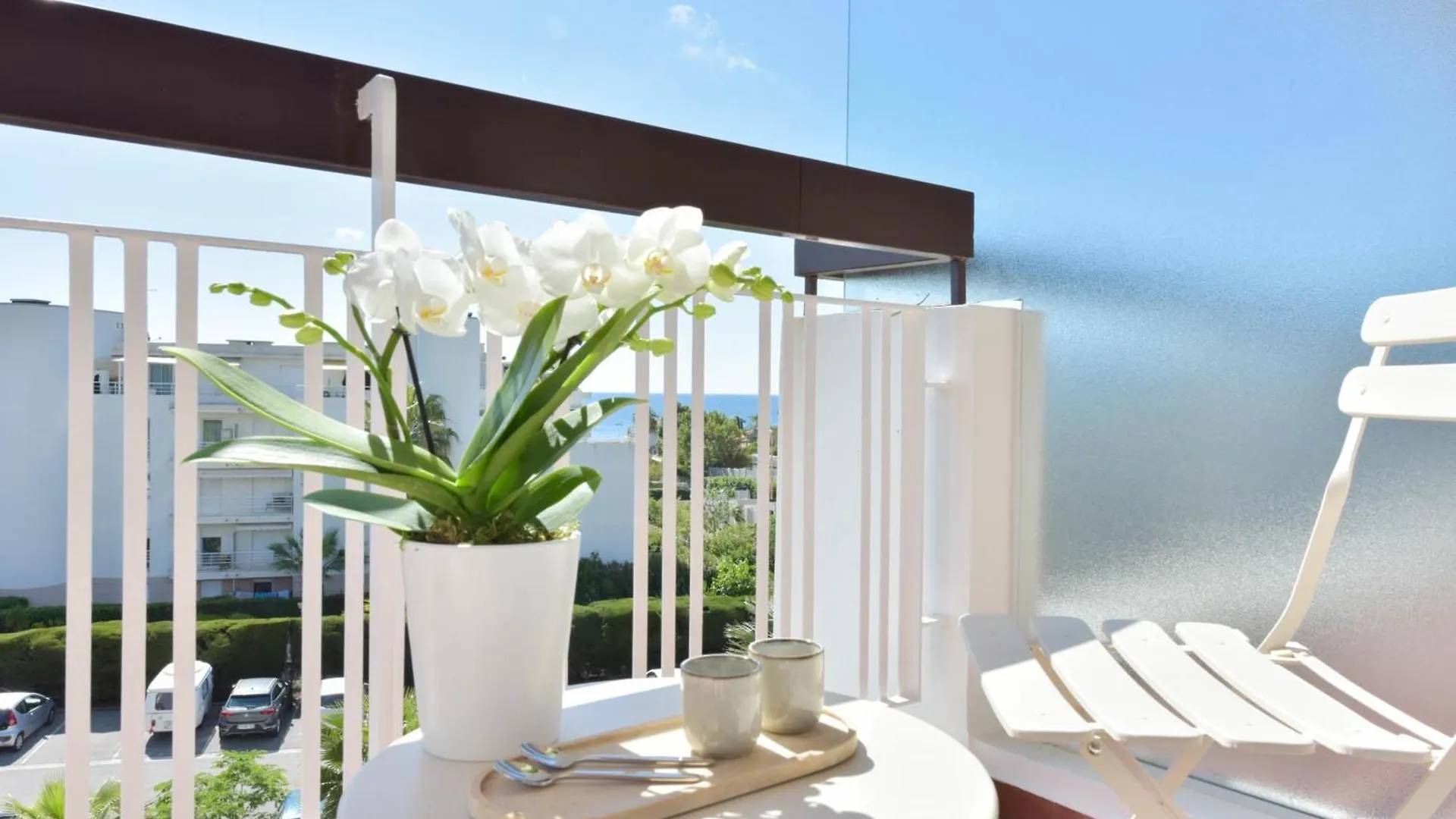 Luxury 1-Br Apartment Sea View Parking Vallauris