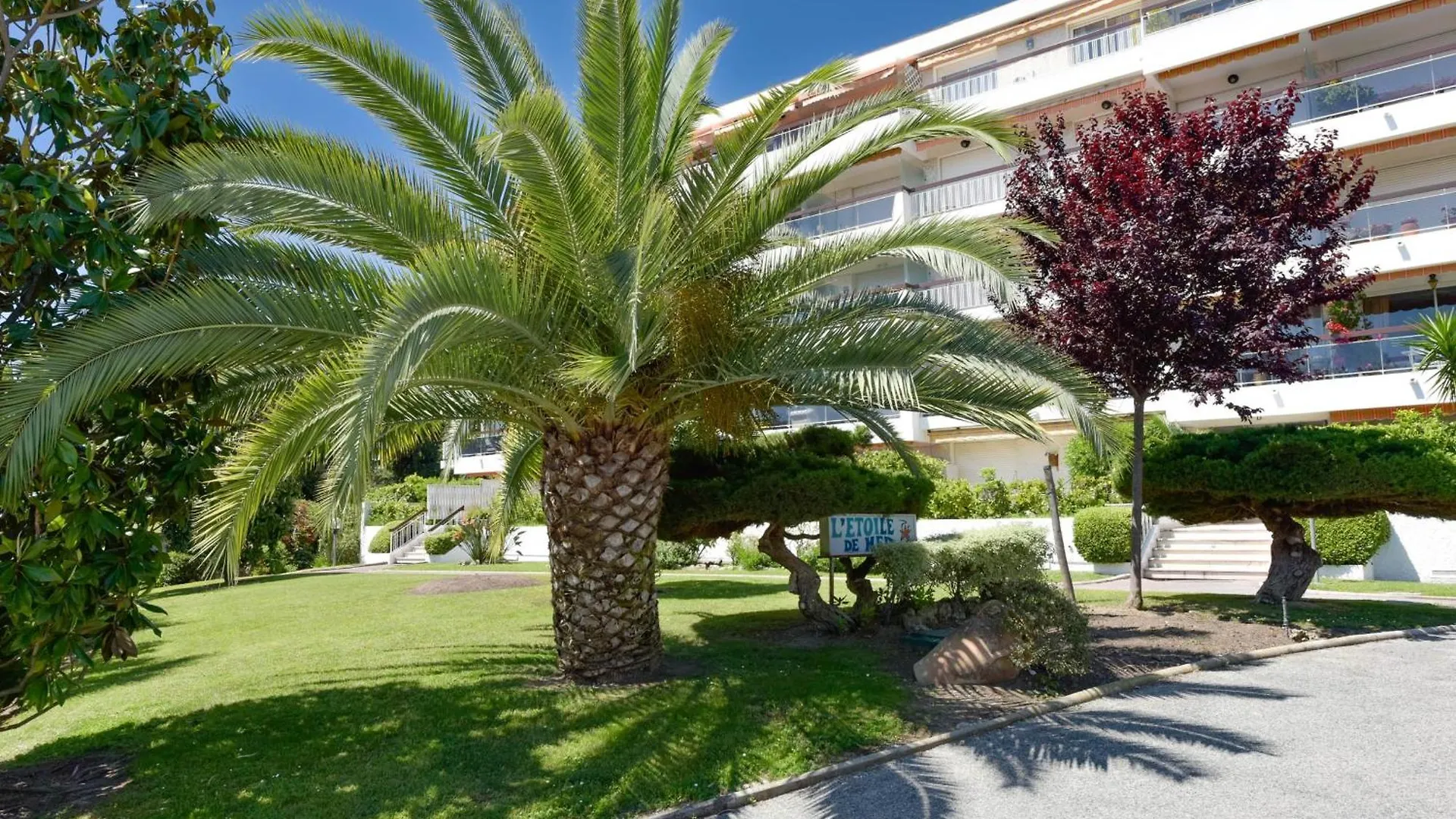 Luxury 1-Br Apartment Sea View Parking Vallauris
